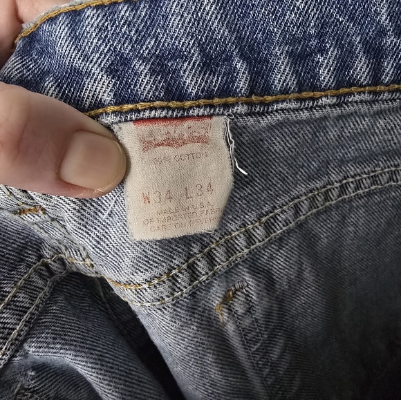Levi's Distressed Blue Jeans - Picture 13 of 16